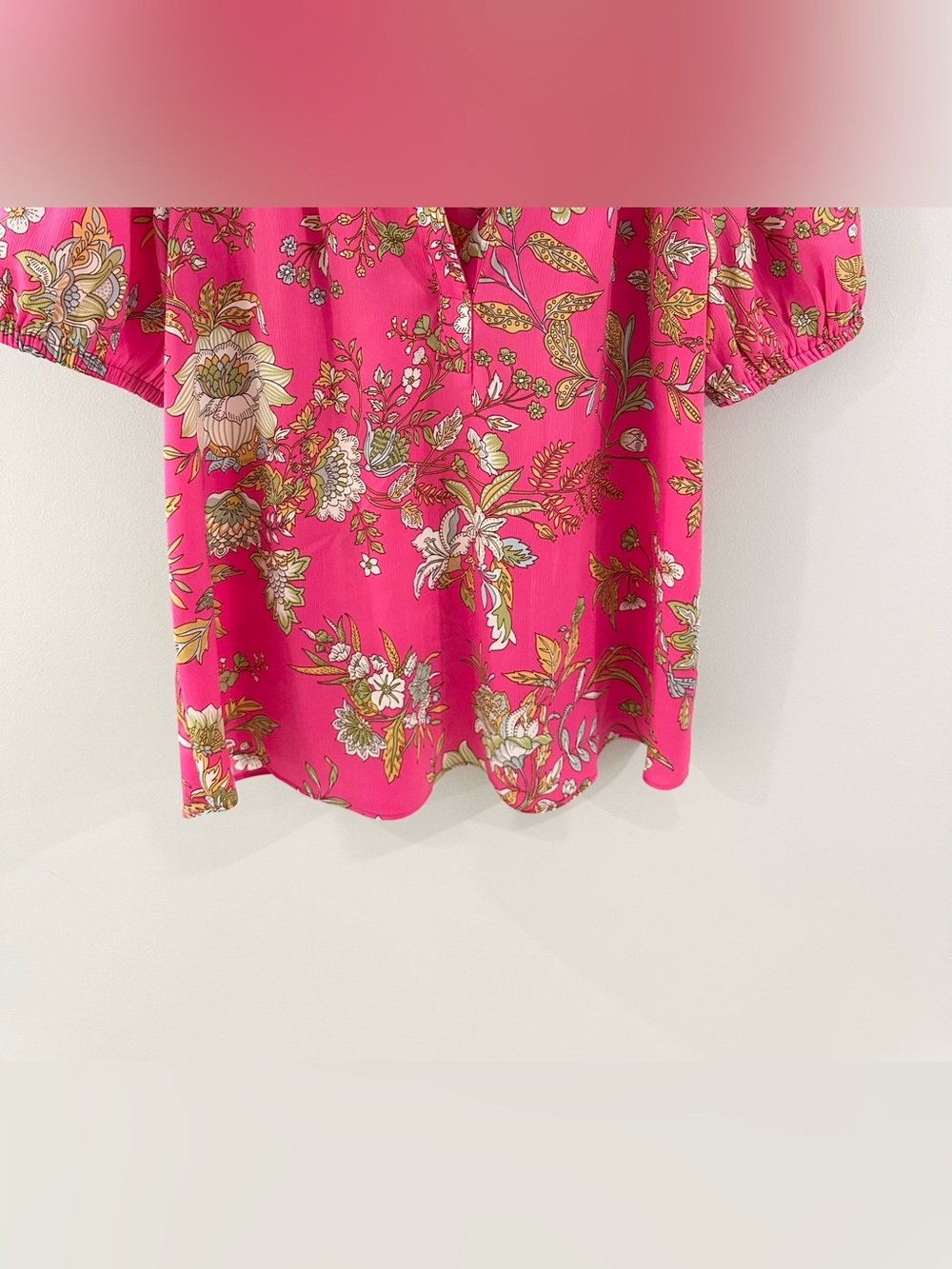 Current Air Short Sleeve Ruffle Collar Blouse // Pink Floral // Small - Picture 4 of 6